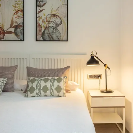 Portu Casa Albero I Aston 公寓